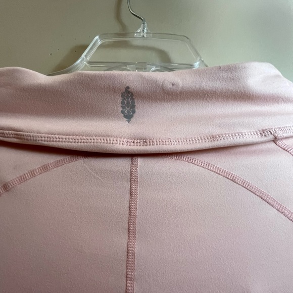 Free People Movement Pink Leggings W/ Tie SZ LG NWT - Picture 4 of 12